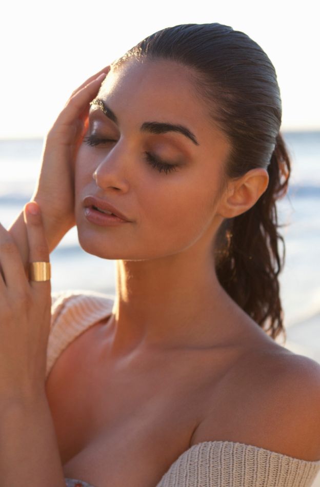 lakewood ranch medical spa model with dark hair